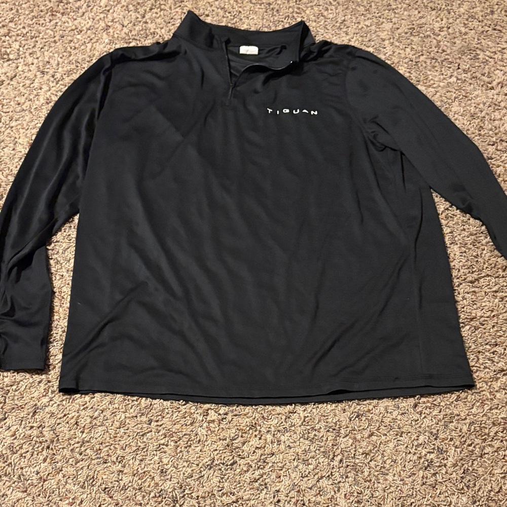 Men’s quarter zip up